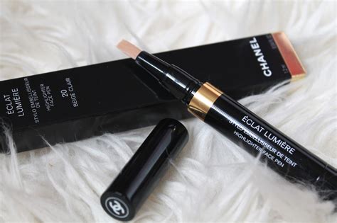 chanel eclat lumiere 40|Chanel highlighter liquid.